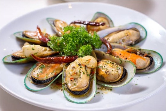 Spicy New Zealand Mussels